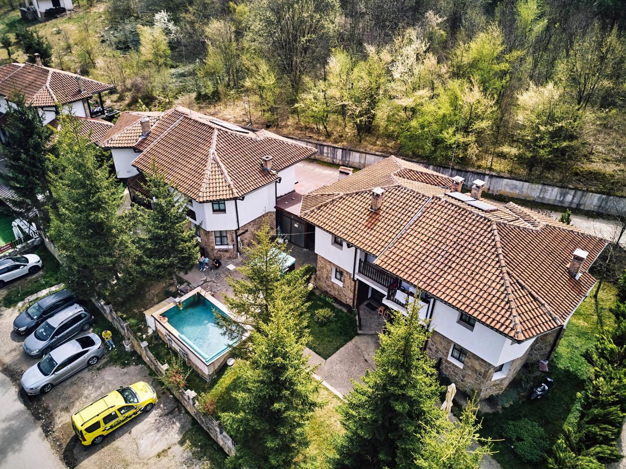 Вълеви Къщи Chiflik Buitenkant foto